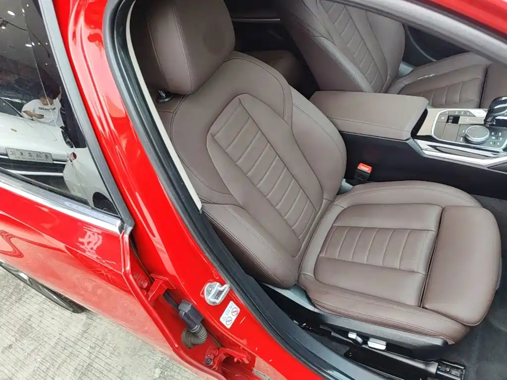 BMW 3 Series — миниатюра 25