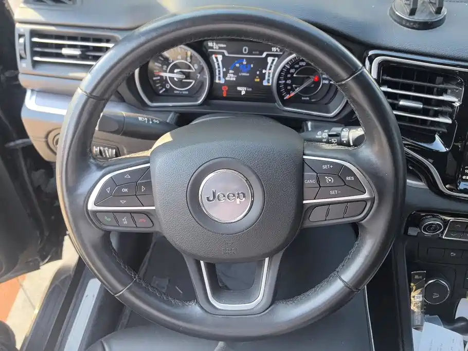 Jeep Grand Commander — миниатюра 15