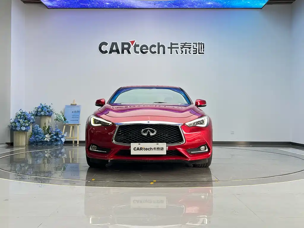 INFINITI  Q60