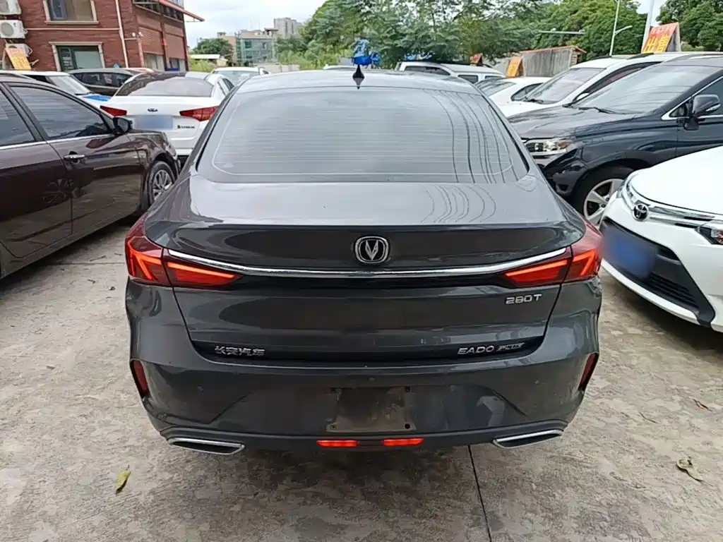 Changan Eado — миниатюра 6
