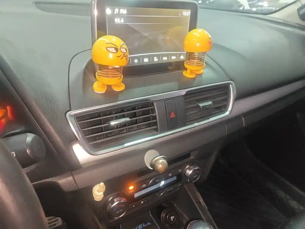 Mazda 3 Axela — миниатюра 13