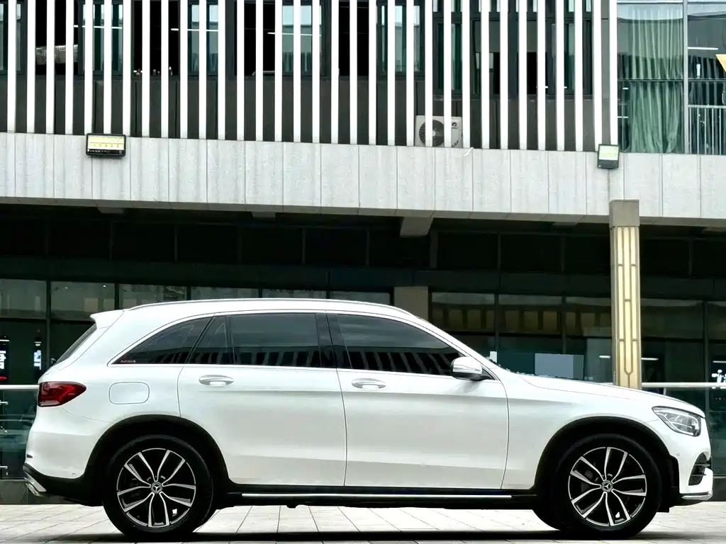 Mercedes-Benz GLC — миниатюра 13
