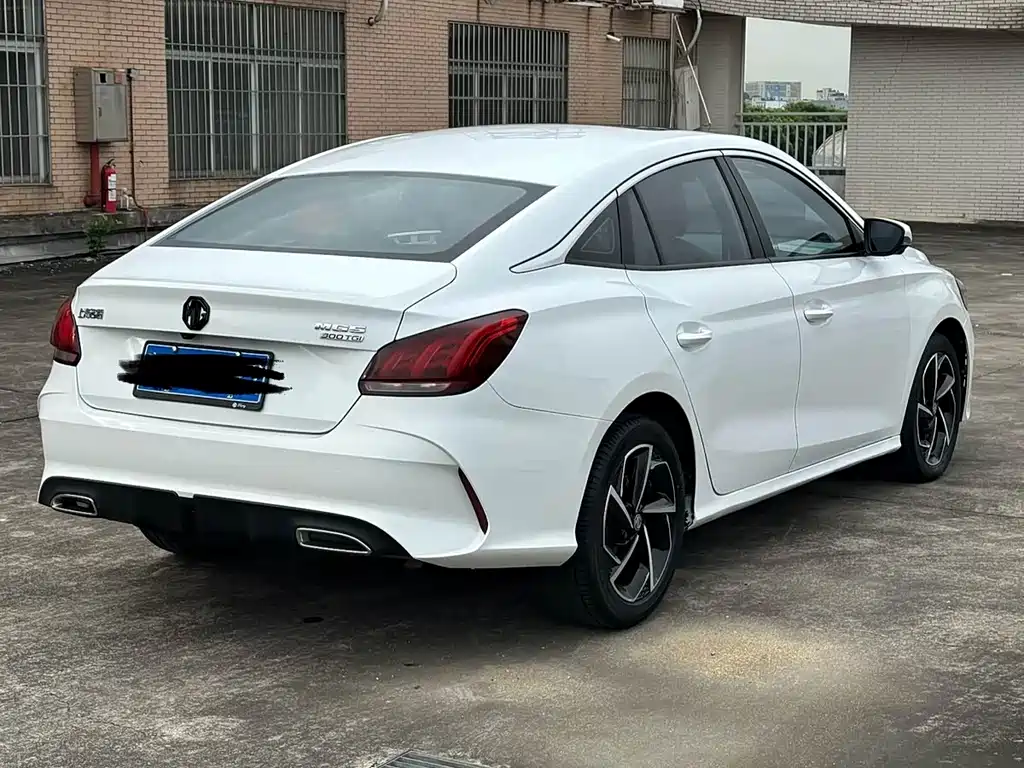 MG MG5 — миниатюра 9