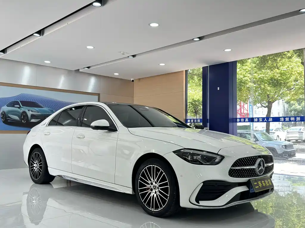 MERCEDES BENZ C CLASS