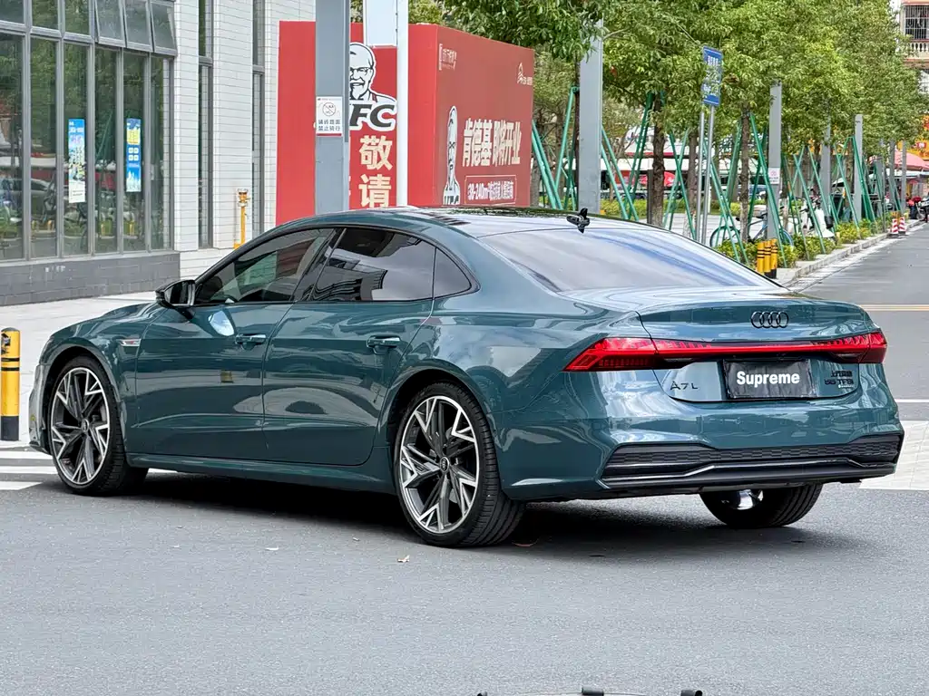 Audi A7L — миниатюра 8