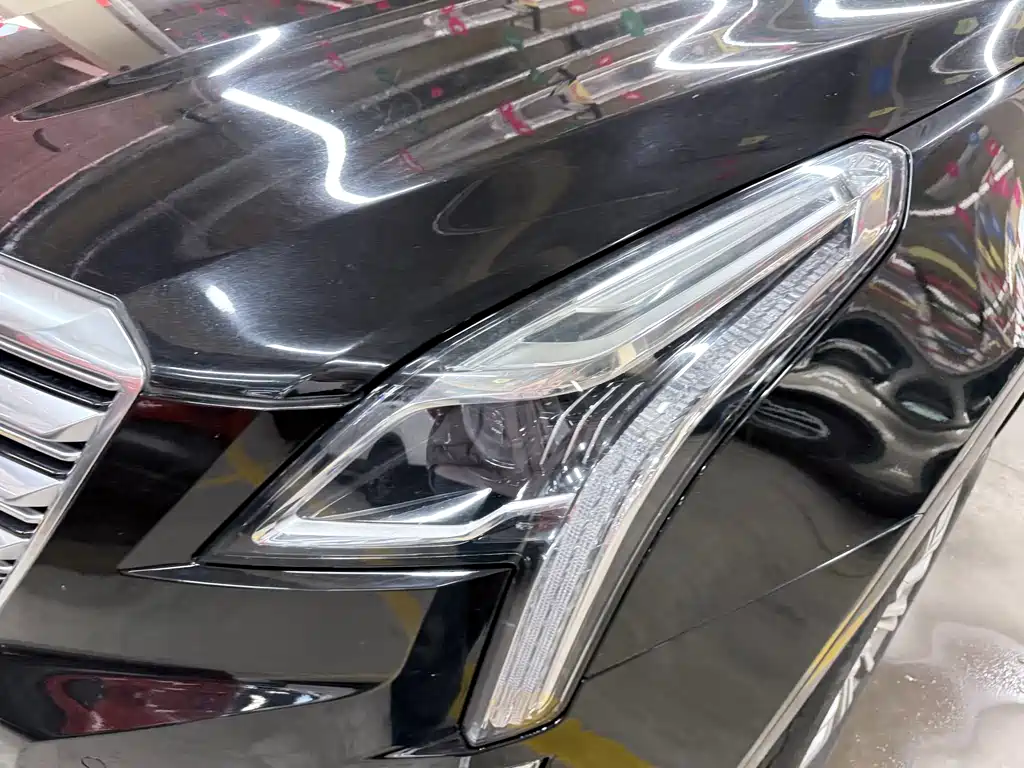 Cadillac XT5 — миниатюра 4