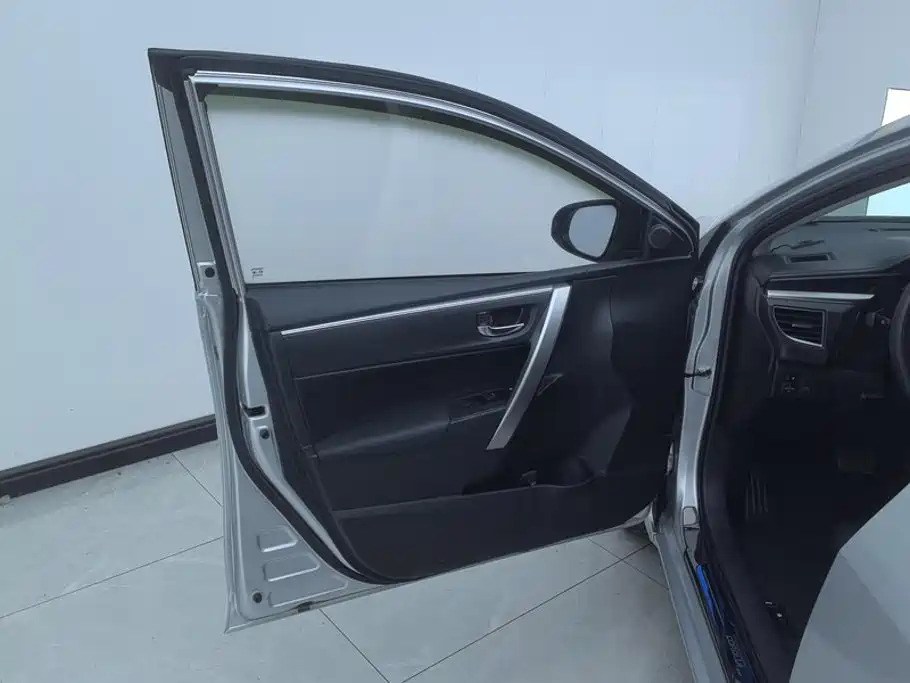 Toyota Corolla — миниатюра 7