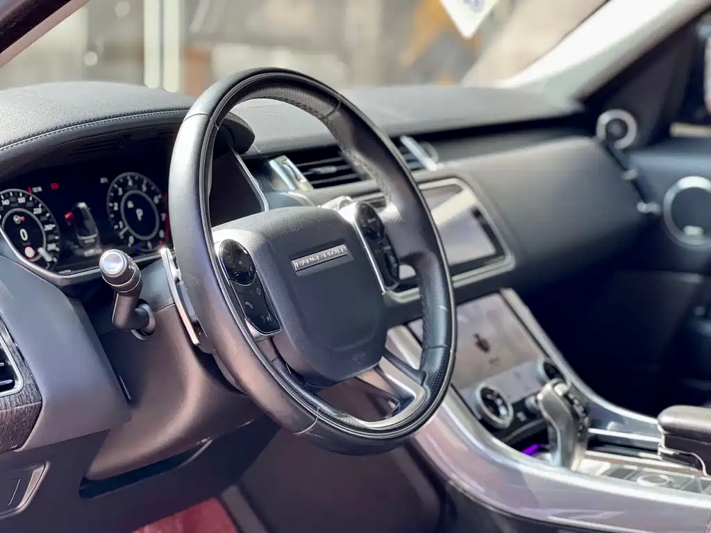 Land Rover Range Rover Sport 2020 3.0 L6 HSE DYNAMIC