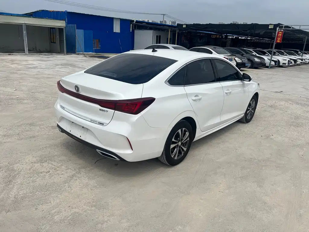 Changan Eado — миниатюра 15