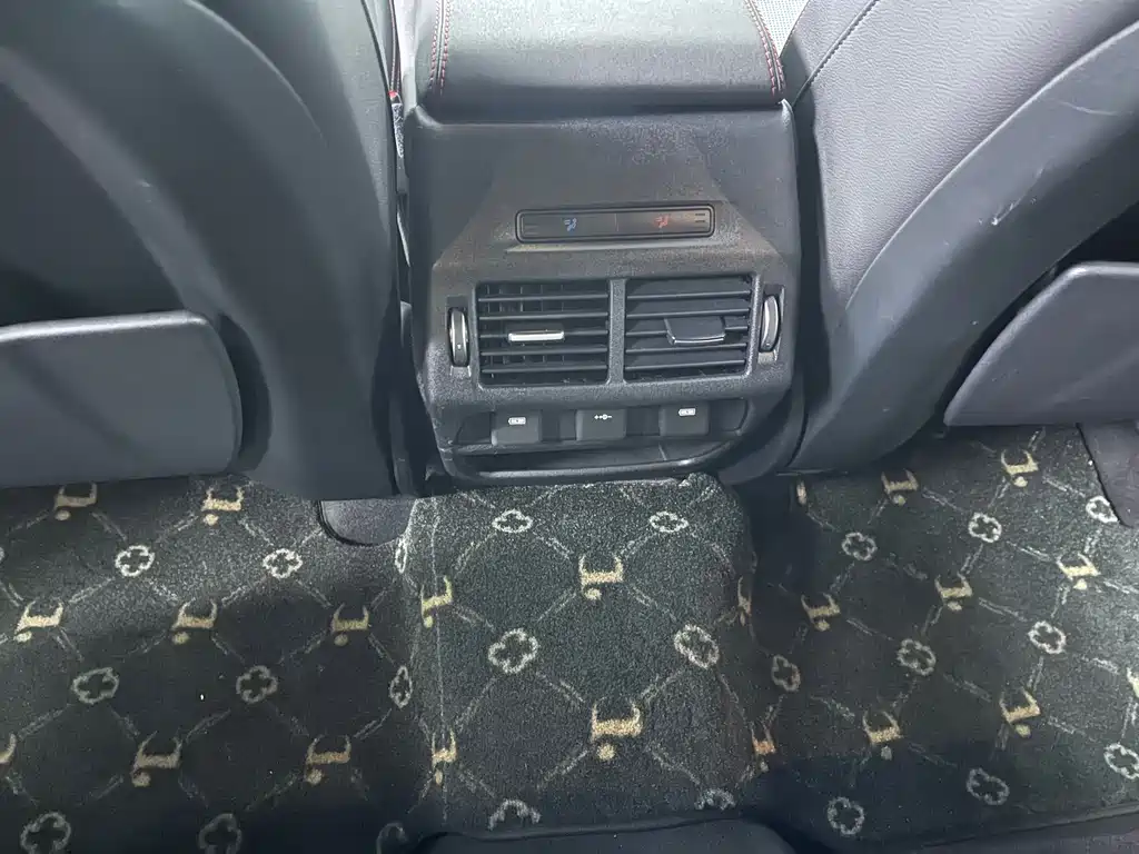 LAND ROVER DISCOVER SPORTS