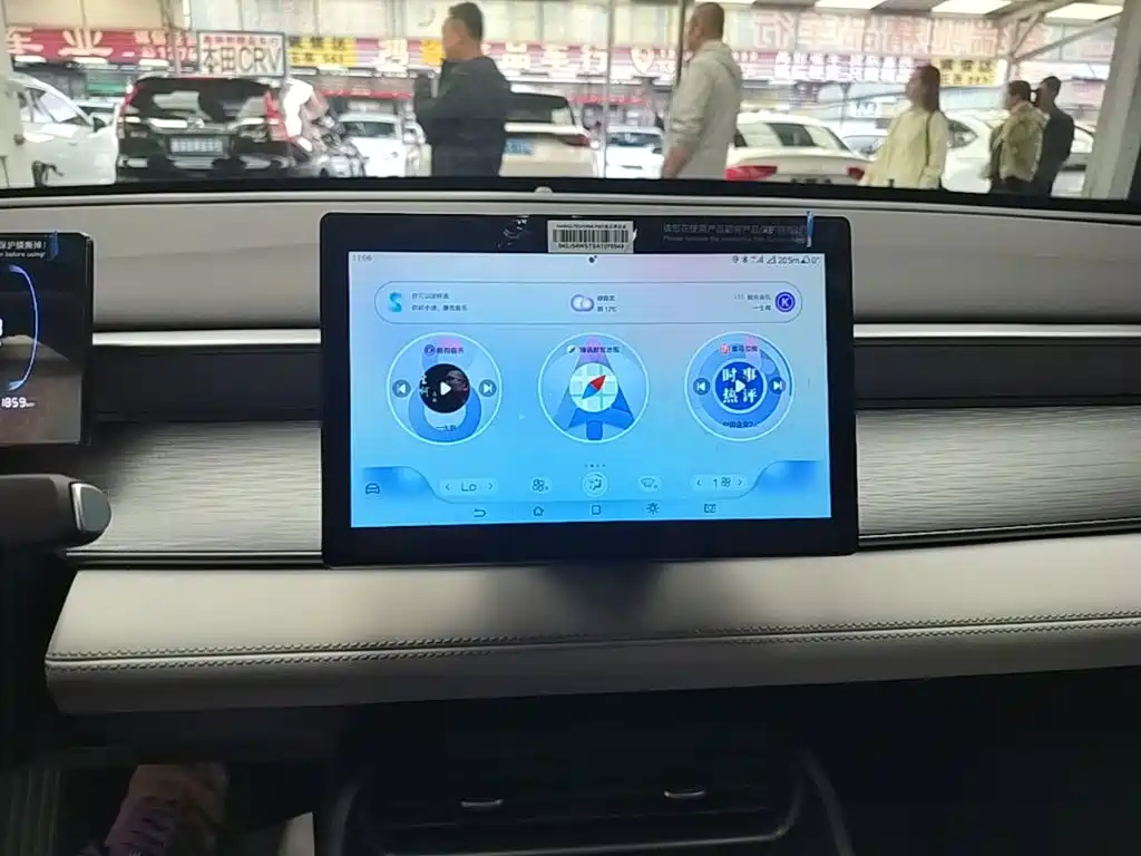 BYD Seal 05 DM-i — миниатюра 13