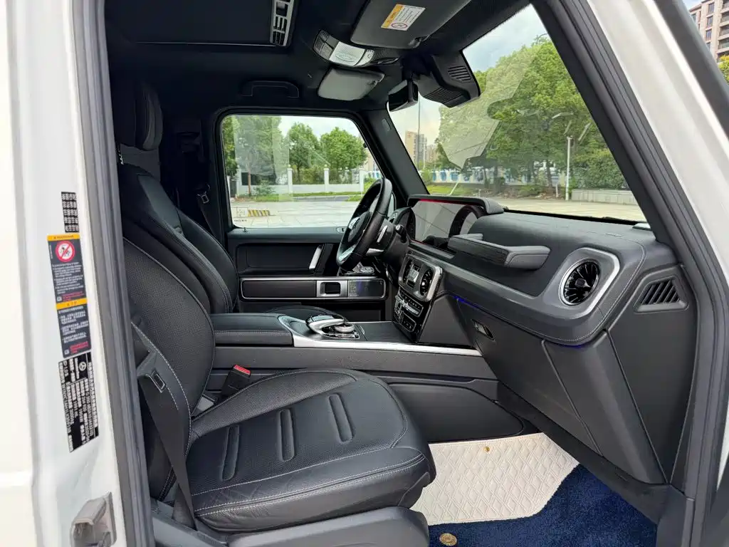 Mercedes-Benz G-Class — миниатюра 13