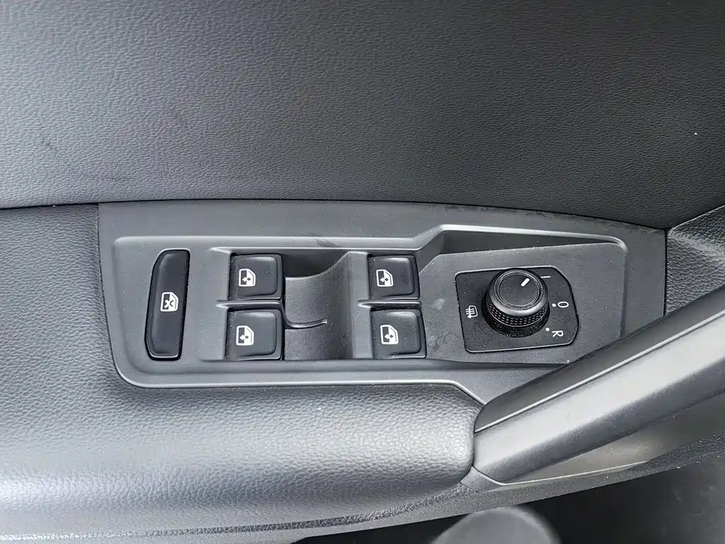 Volkswagen Tiguan L — миниатюра 9
