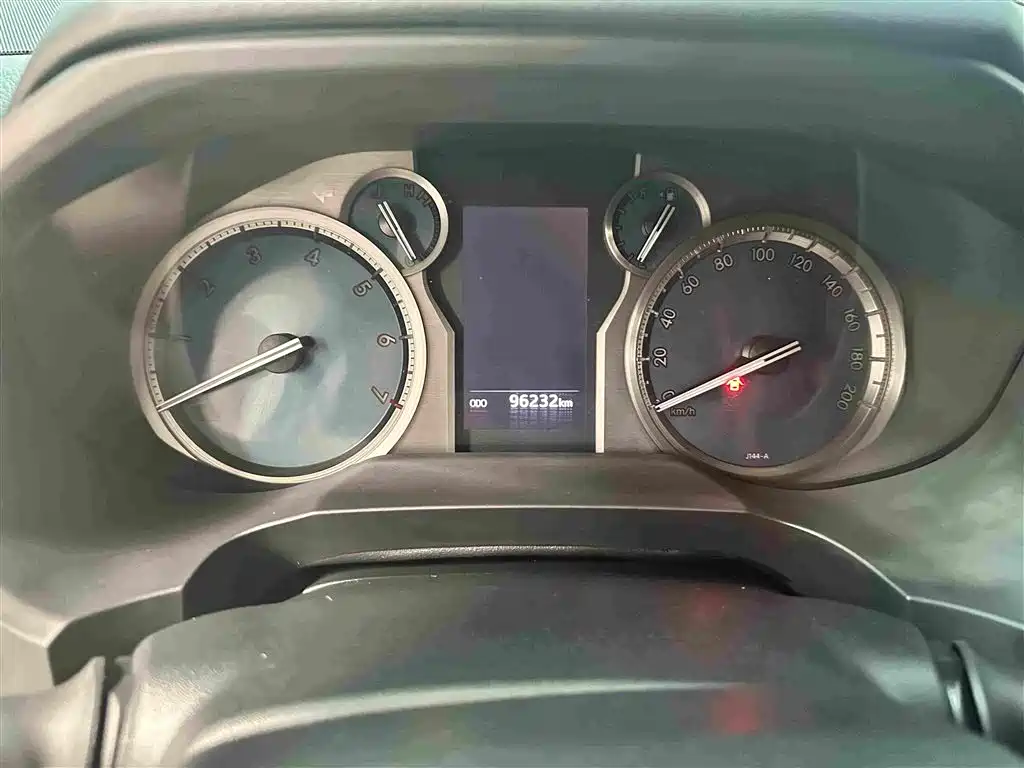Toyota Prado — миниатюра 8