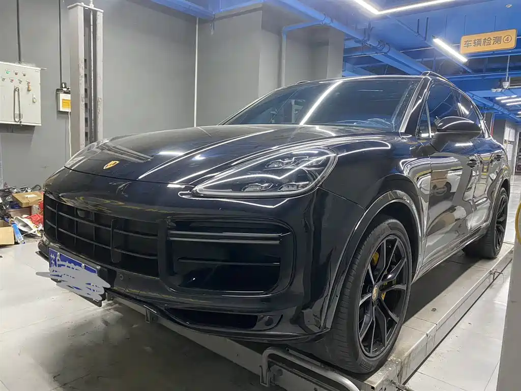 Porsche Cayenne 2022