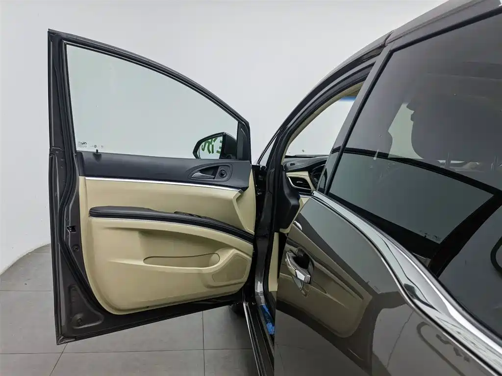 Buick GL8 2023 Luxury