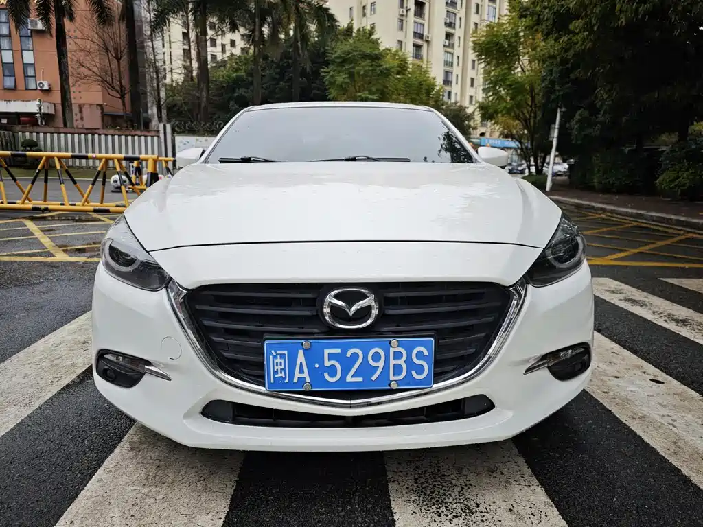MAZDA  3 ANGKESAILA