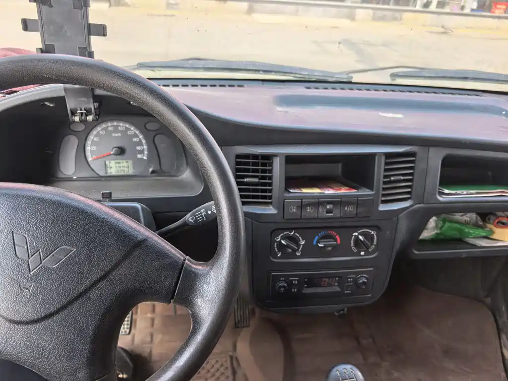 Wuling Zhiguang Mini Truck — миниатюра 6