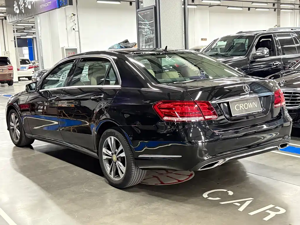 Mercedes-Benz E-Class E 2010 E 300 L Fashion