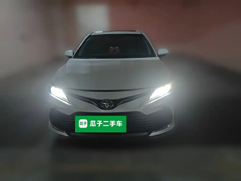 Toyota Camry — миниатюра 23