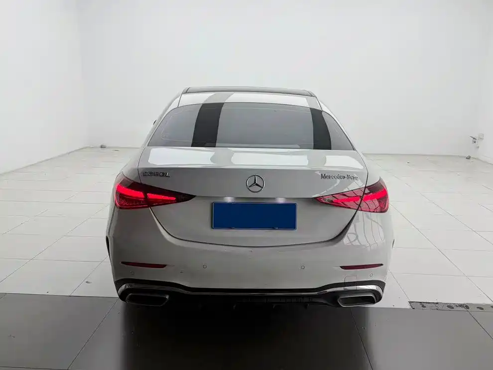 Mercedes-Benz C-Class — миниатюра 8