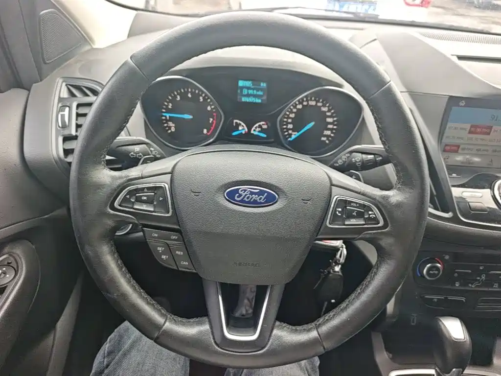 Ford Kuga — миниатюра 11