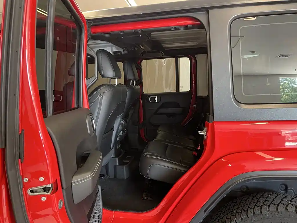 Jeep Wrangler — миниатюра 18