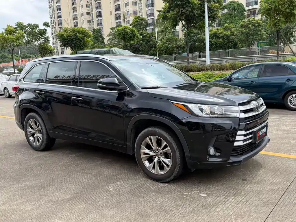 Toyota Highlander — миниатюра 4