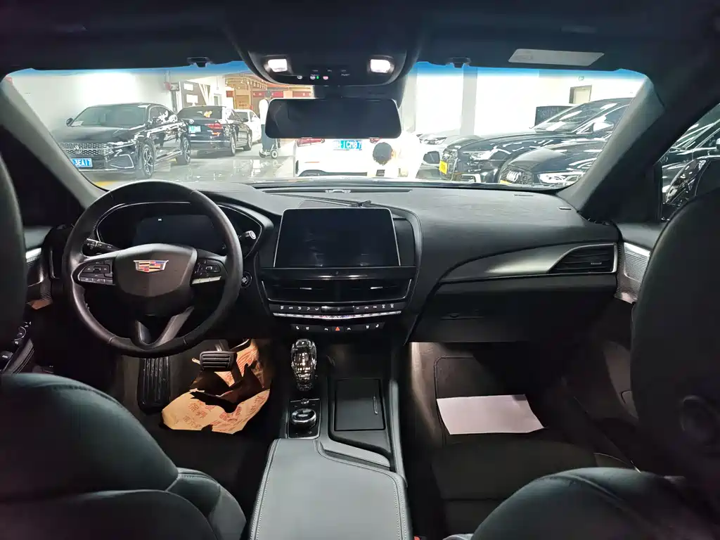 Cadillac CT5 2023 28T Luxury ( Standard )
