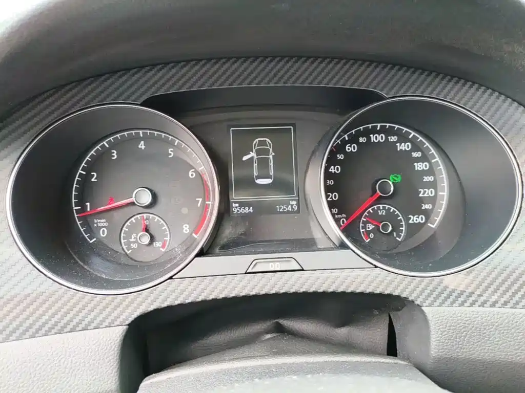 Volkswagen Golf Sportsvan — миниатюра 16