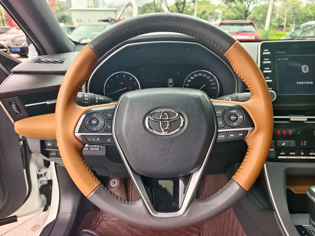 Toyota Avalon — миниатюра 14