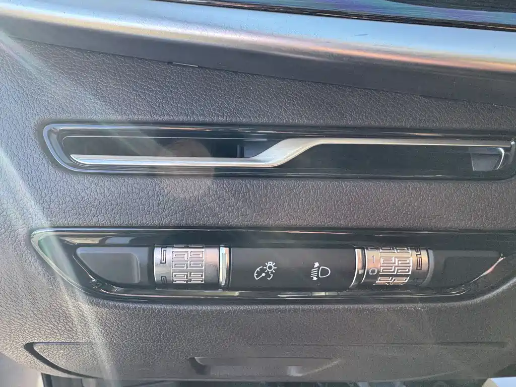 GEELY AUTOMOBILE JIAJIE