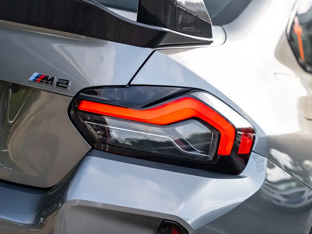 BMW M2 — миниатюра 8