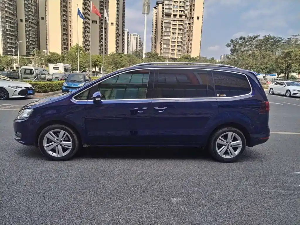 Volkswagen Sharan — миниатюра 3