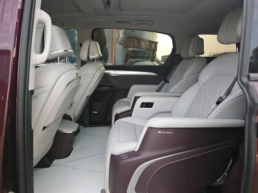 Buick GL8 — миниатюра 16