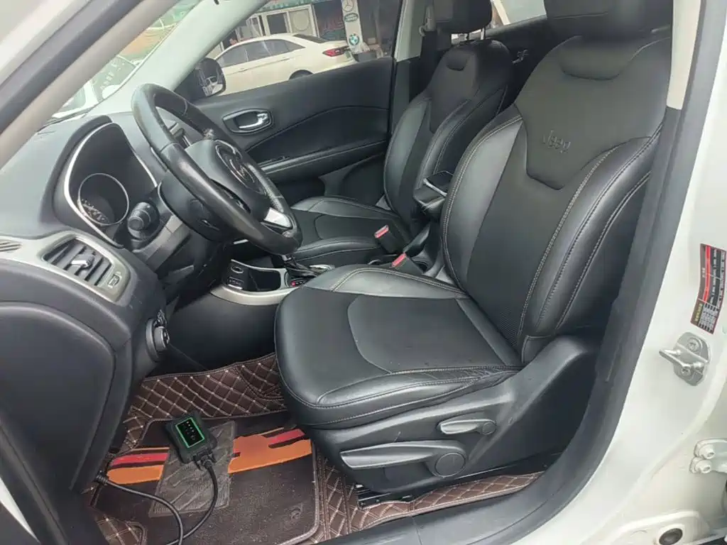 Jeep Compass — миниатюра 15