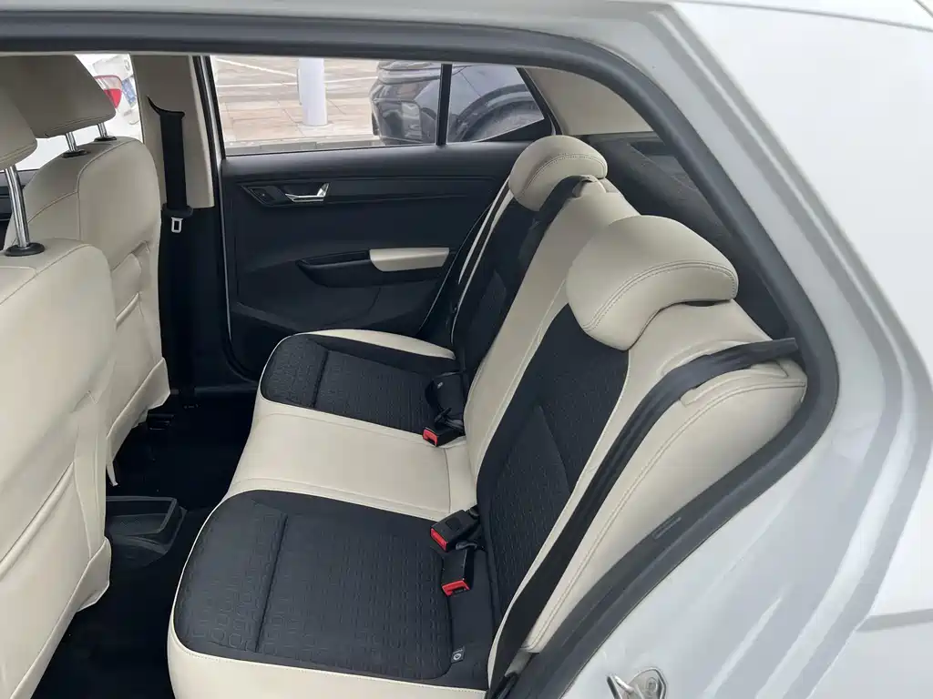 Skoda Fabia — миниатюра 10
