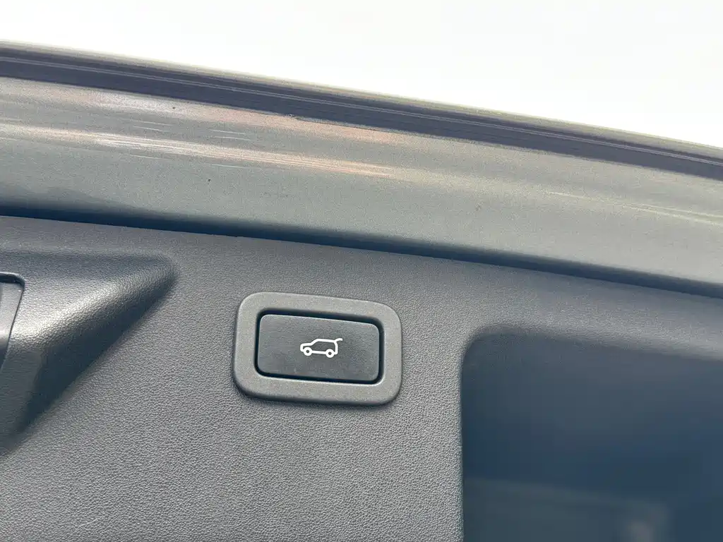 Land Rover Discovery Sport — миниатюра 15