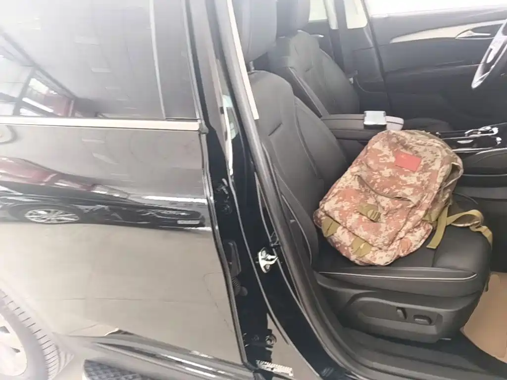 Buick Envision Plus — миниатюра 25