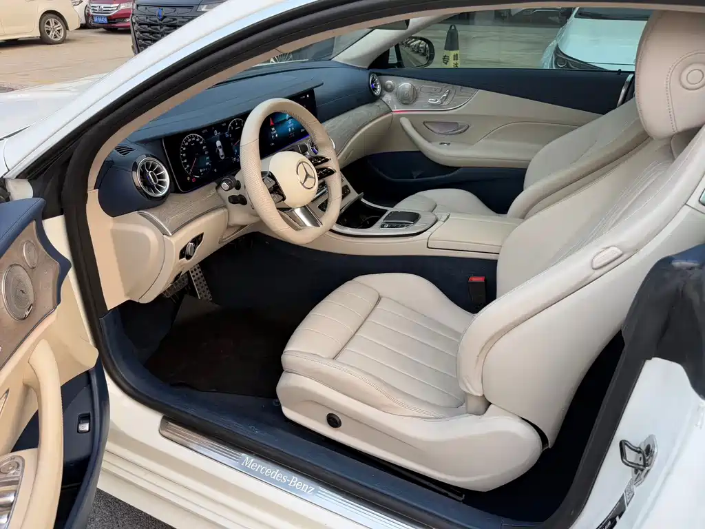Mercedes-Benz E-Class (Import) — миниатюра 4