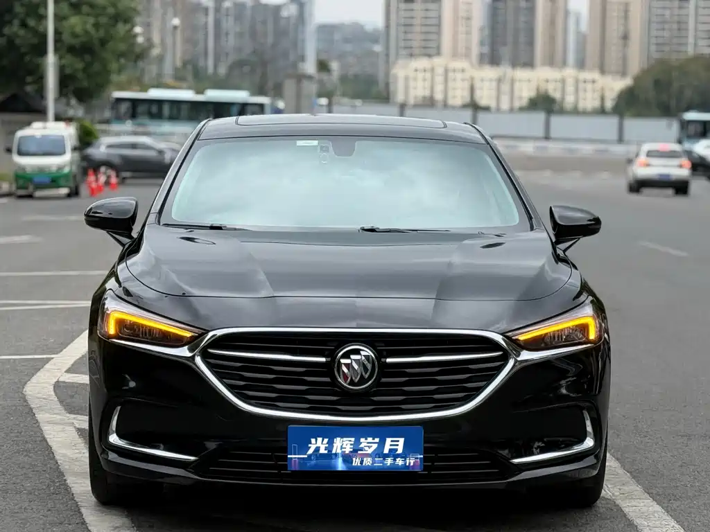 Buick LaCrosse — миниатюра 2