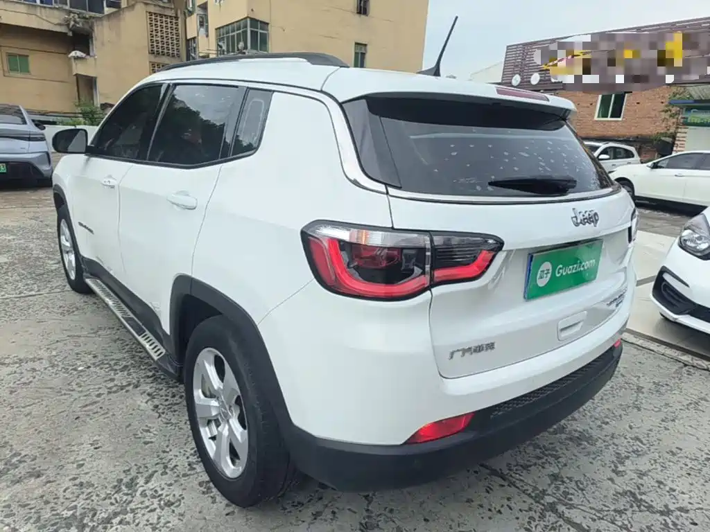 Jeep Compass — миниатюра 5