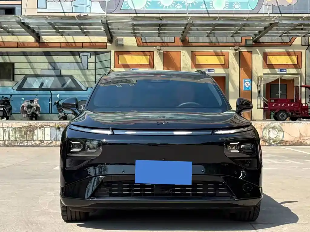 XPeng G9 — миниатюра 2