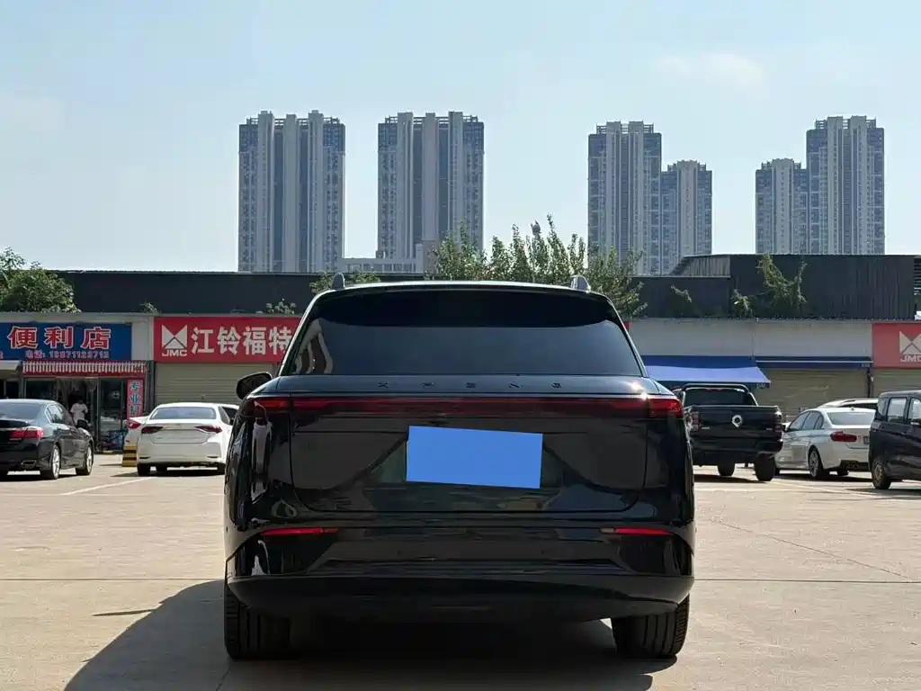 XPeng G9 — миниатюра 11