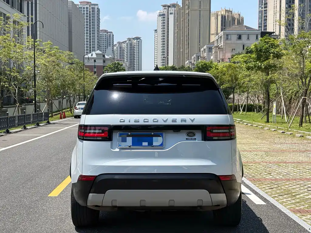 Land Rover Discovery — миниатюра 8