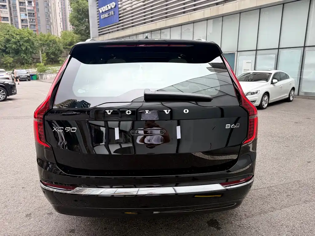 Volvo XC90 — миниатюра 5