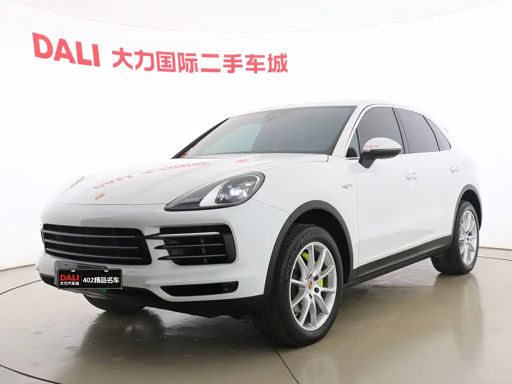 Porsche Cayenne Hybrid 2022