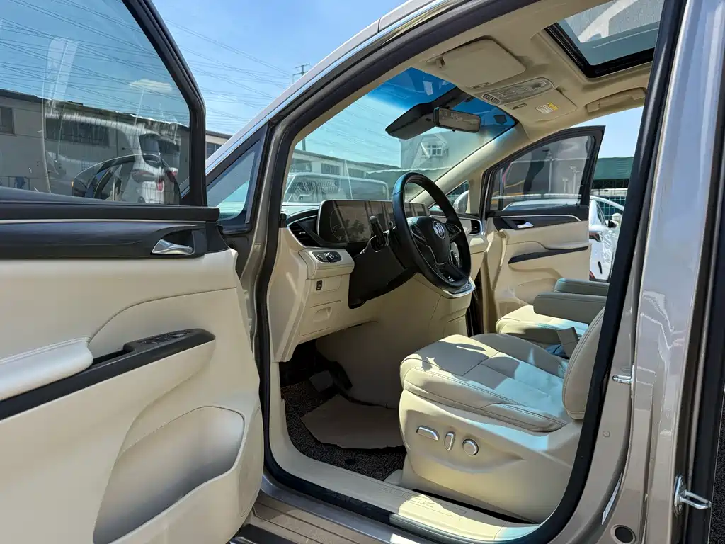 Buick GL8 — миниатюра 16