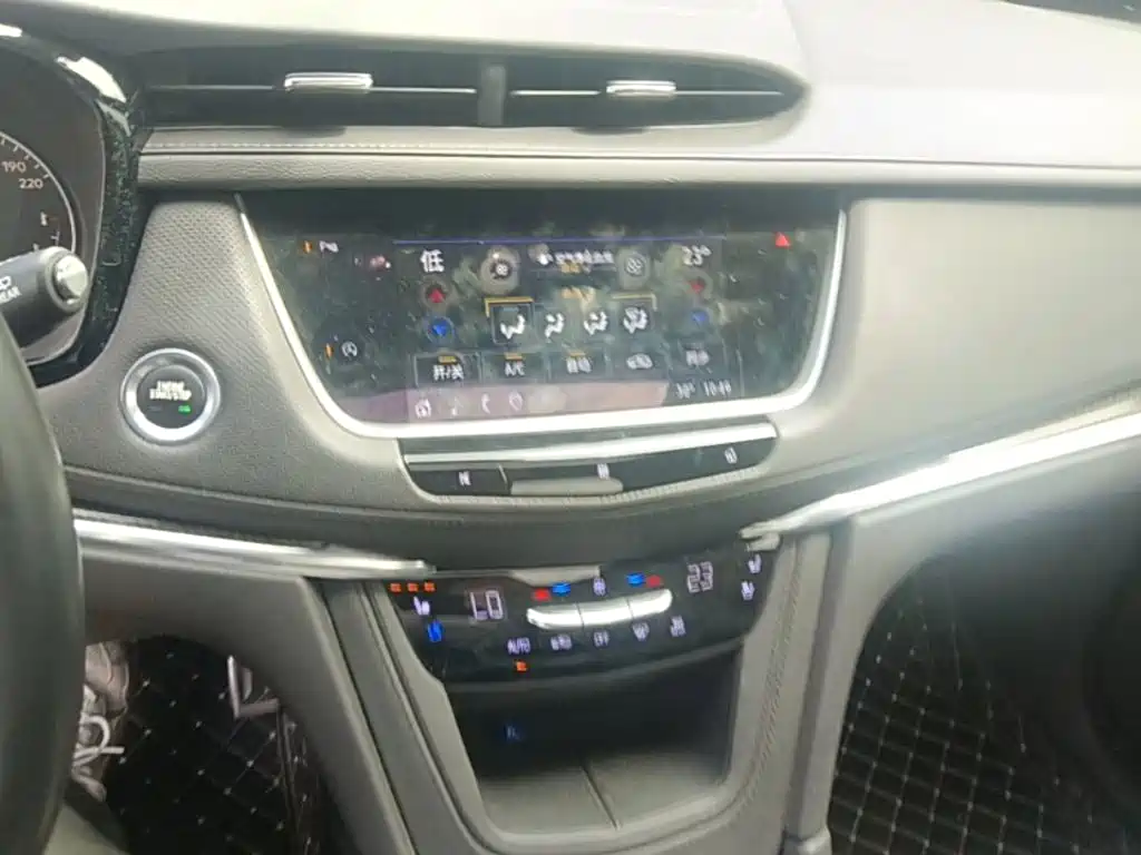 Cadillac XT5 — миниатюра 18