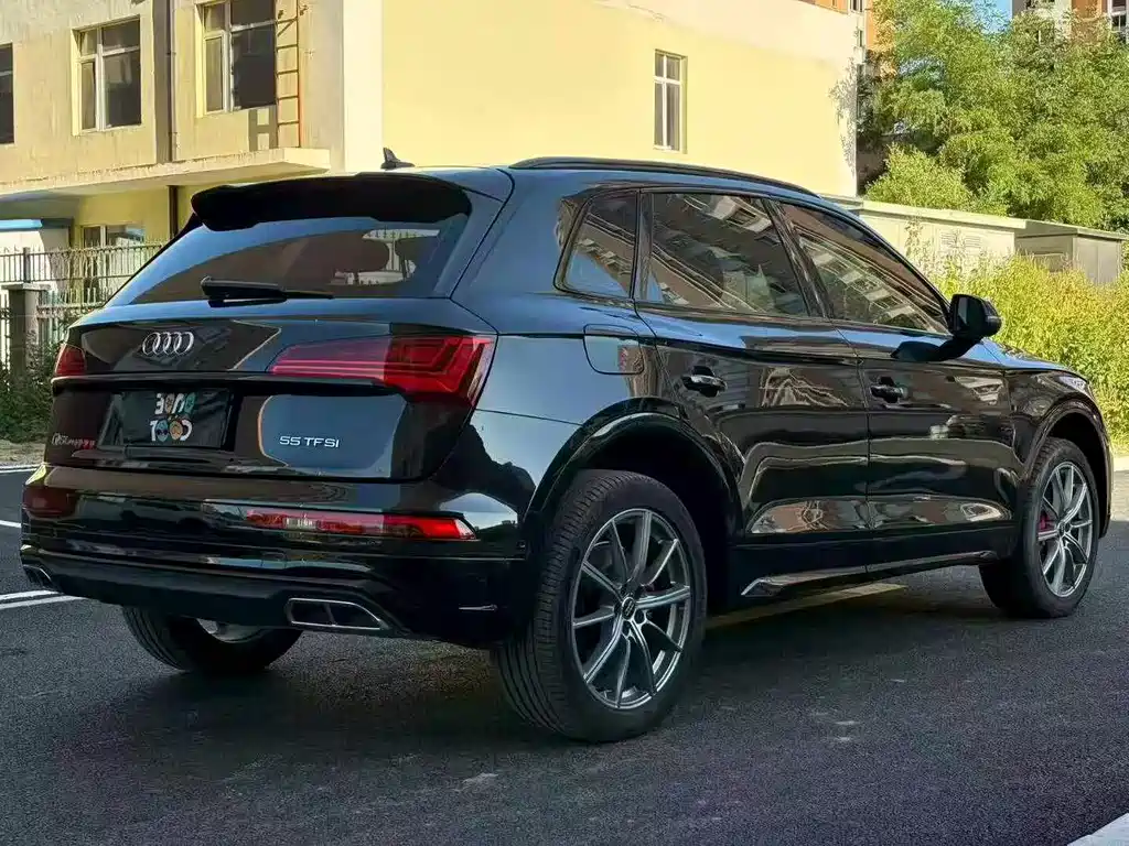 Audi Q5L — миниатюра 8